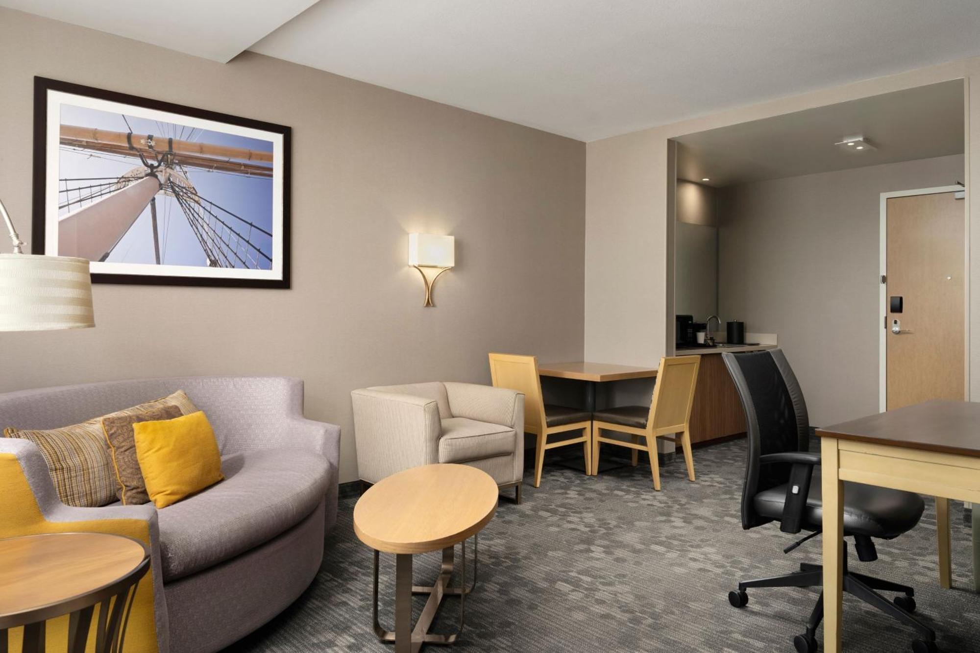 Hotel Courtyard By Marriott Erie Bayfront Exterior foto