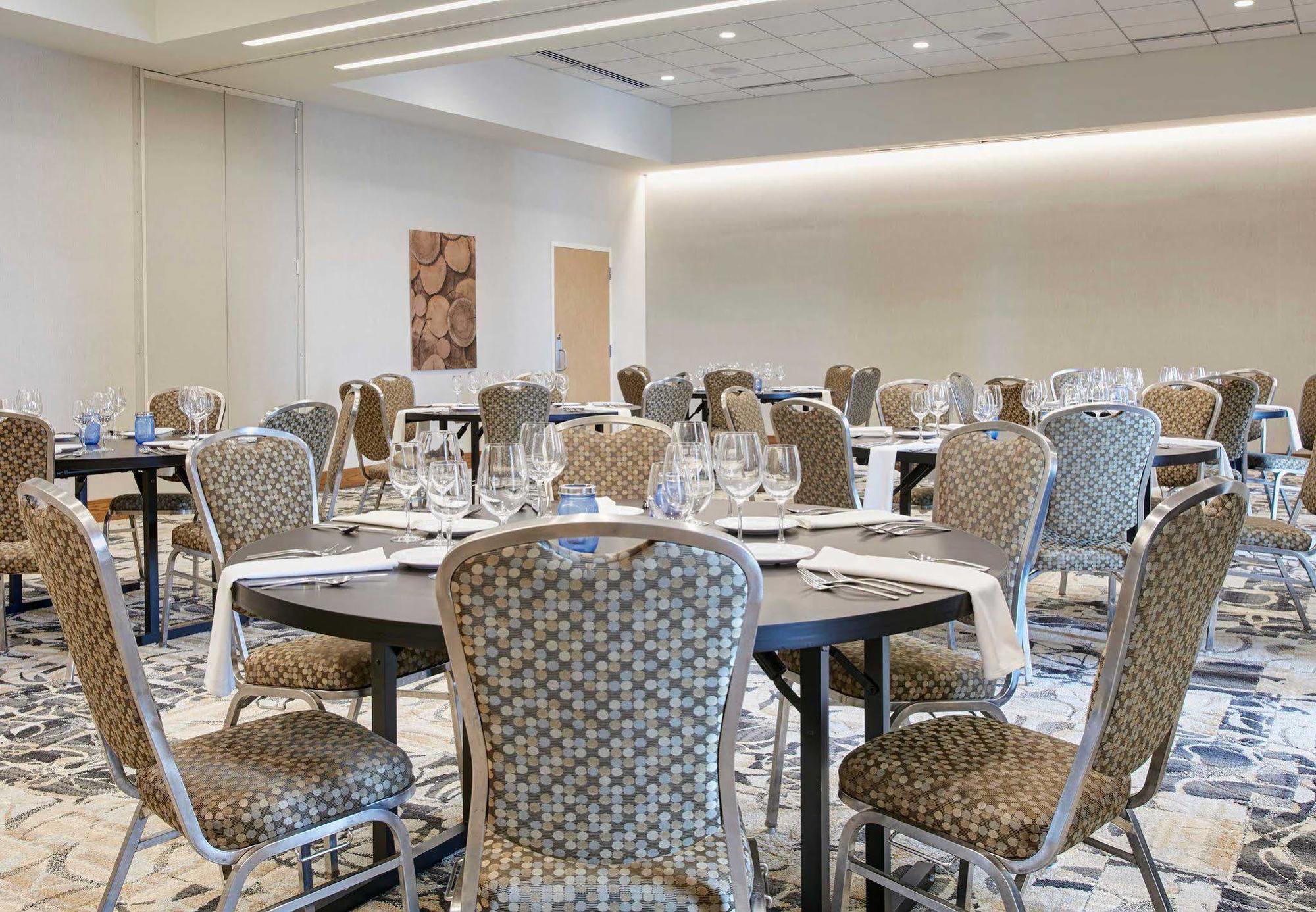 Hotel Courtyard By Marriott Erie Bayfront Exterior foto